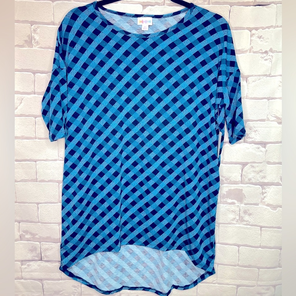 NWT LuLaRoe Irma tunic. Size XS. Beautiful Teal plaid design.